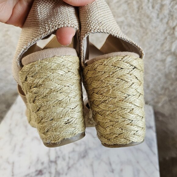 Lauren Ralph Lauren Tan Wedge Shoes with Modern Design - Picture 6 of 8